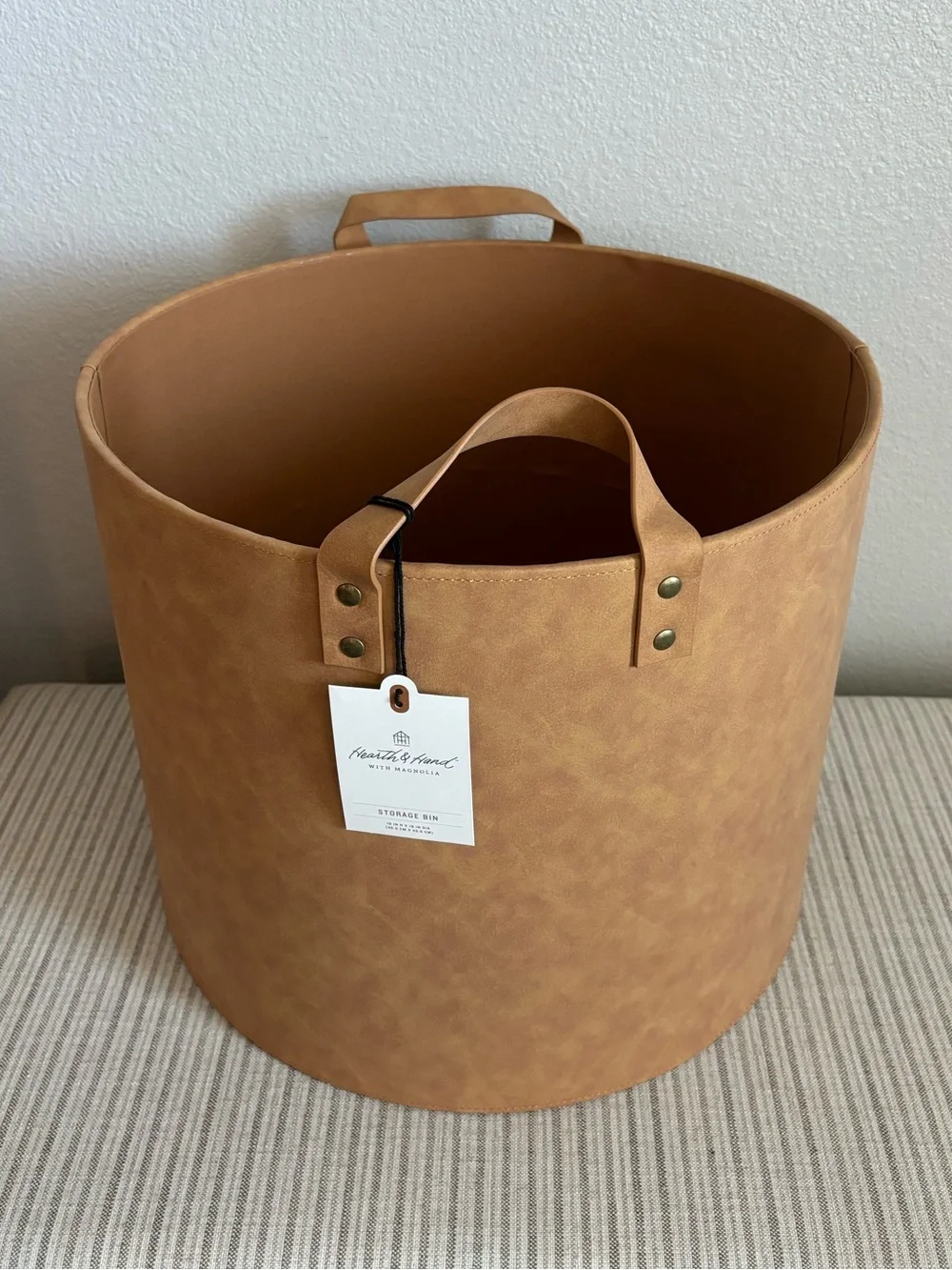 NWT Large Faux Leather Storage Bin Basket with Handles 13